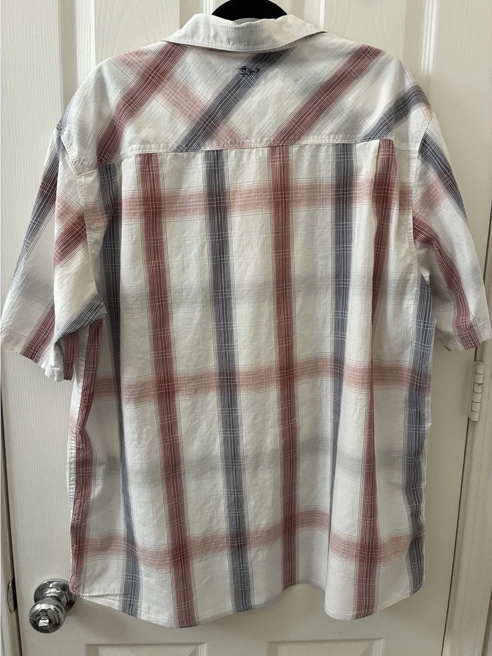 Men’s Honolua Short-Sleeve Plaid Button-Up Shirt - White with Red & Gray Stripes